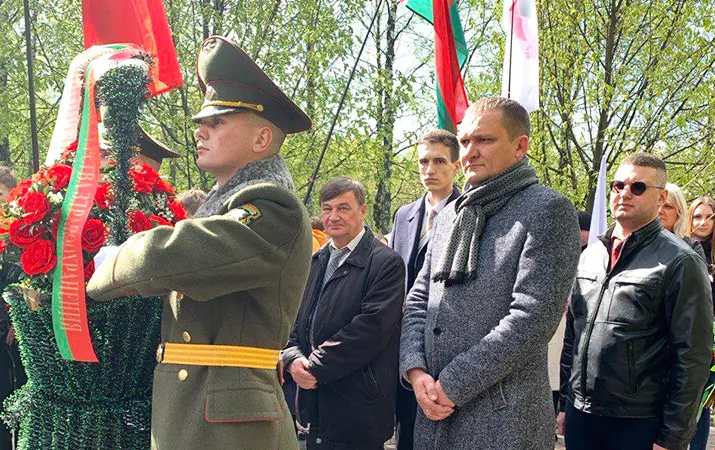 Торжественная церемония возложения цветов к памятным знакам «Ахвярам Чарнобыля»